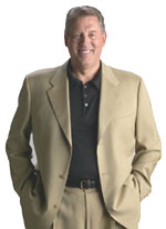 John C Maxwell, pengarang hukum kepemimpinan