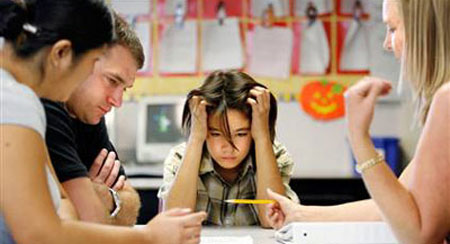 Berdoalah supaya anak anda tidak terkena karma anda