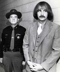 Billy Miligan yang mempunyai 24 kepribadian berbeda