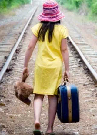 Minggat dari Rumah ke Surabaya